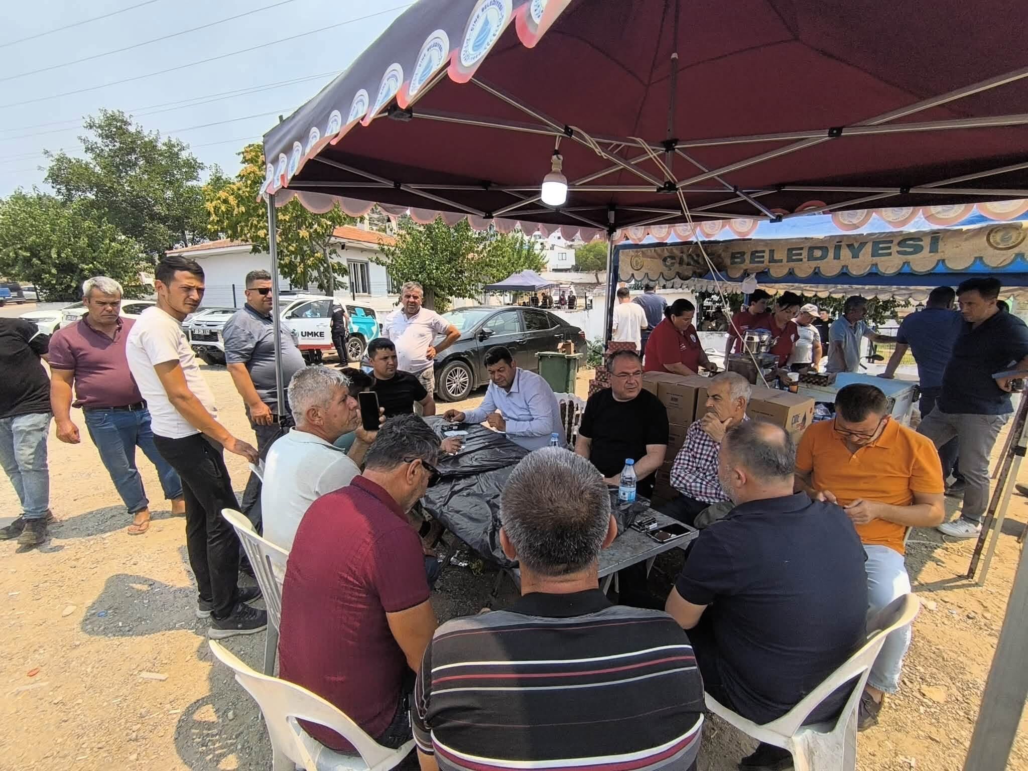 YENİ Partili Karakoz yangın bölgesinde! “Yılların emeği saatler içinde küle döndü”