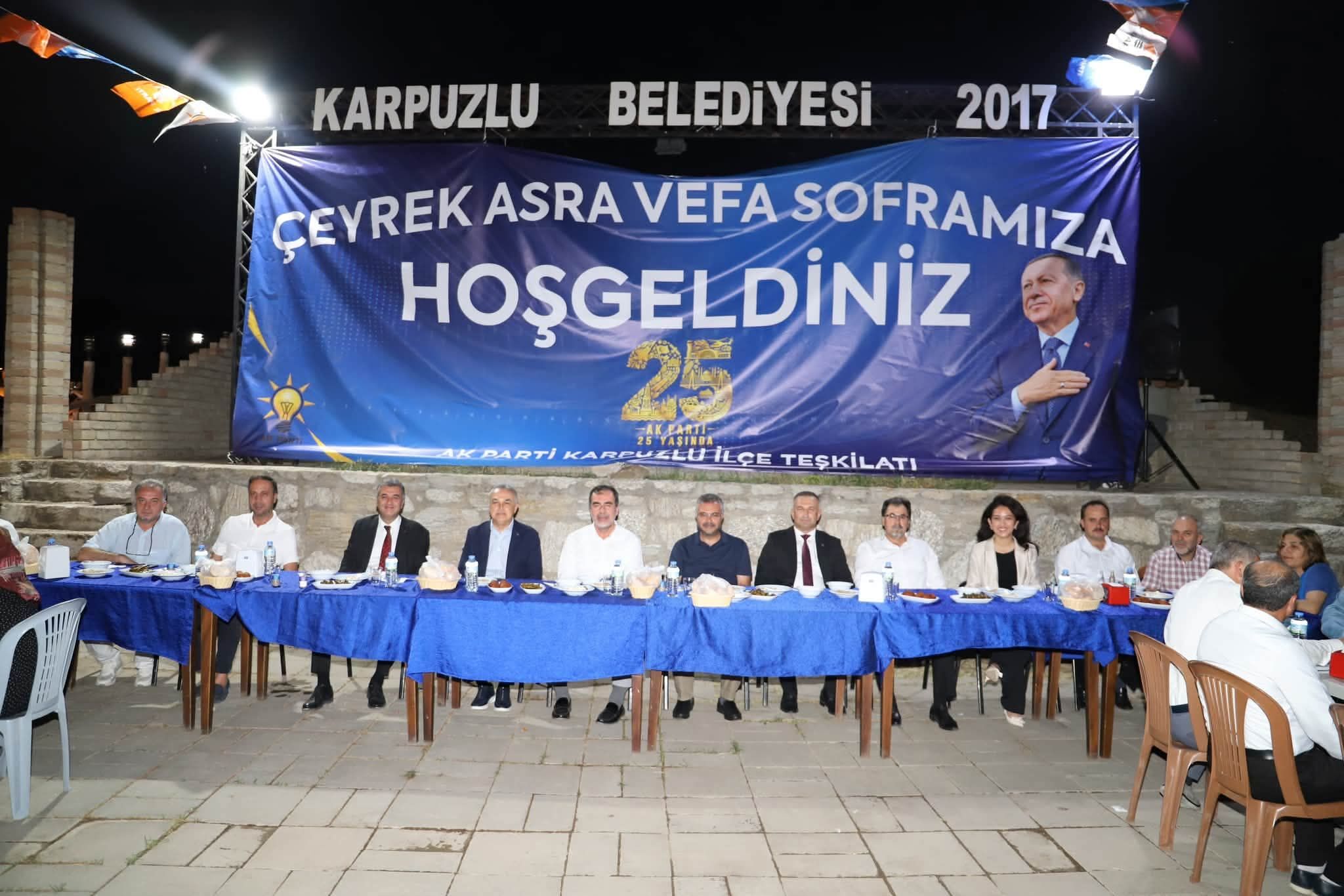 Ak Parti Aydın'dan 'Vefa Sofrası'nda Birlik Mesajı Aydın'a Kazandırılan Hizmetler Değerlendirildi (1)