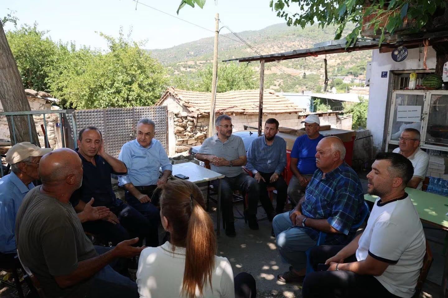 Ak Partili Savaş Yangın Bölgesinde Vatandaşlarla Buluştu (3)