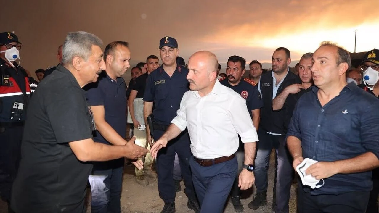 Alevlere Karsi Teyakkuz Vali Varol Yangin Bolgesine Intikal Etti 1