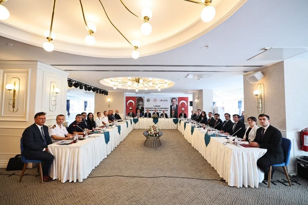 Aydın Valisi Varol Göç Yönetimiyle Ilgili Toplantıya Katıldı Düzensiz Göçle Mücadele Ele Alındı (4)