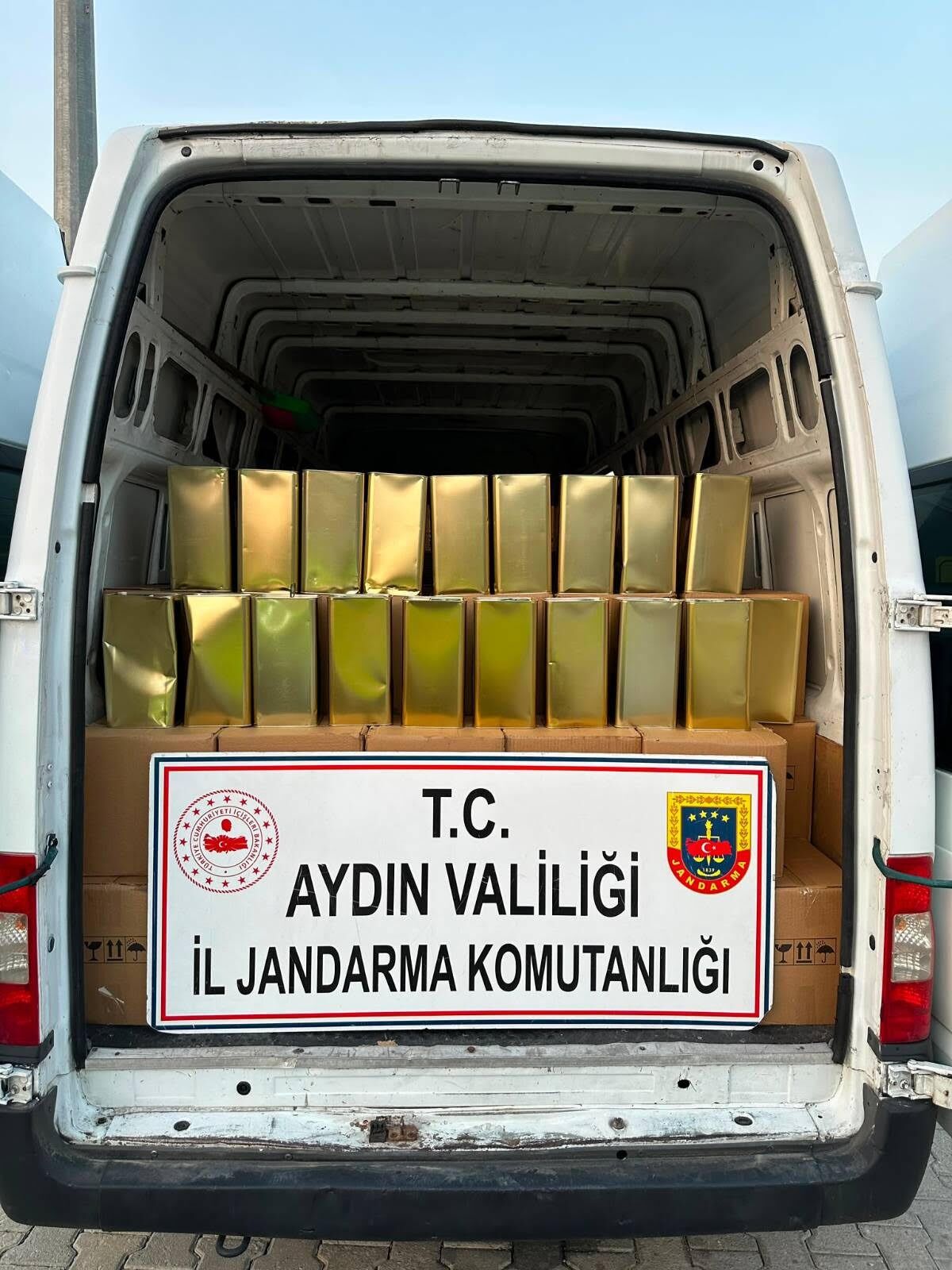 Aydın’da 780 Bin Liralık Sahte Zeytinyağı Ele Geçirildi
