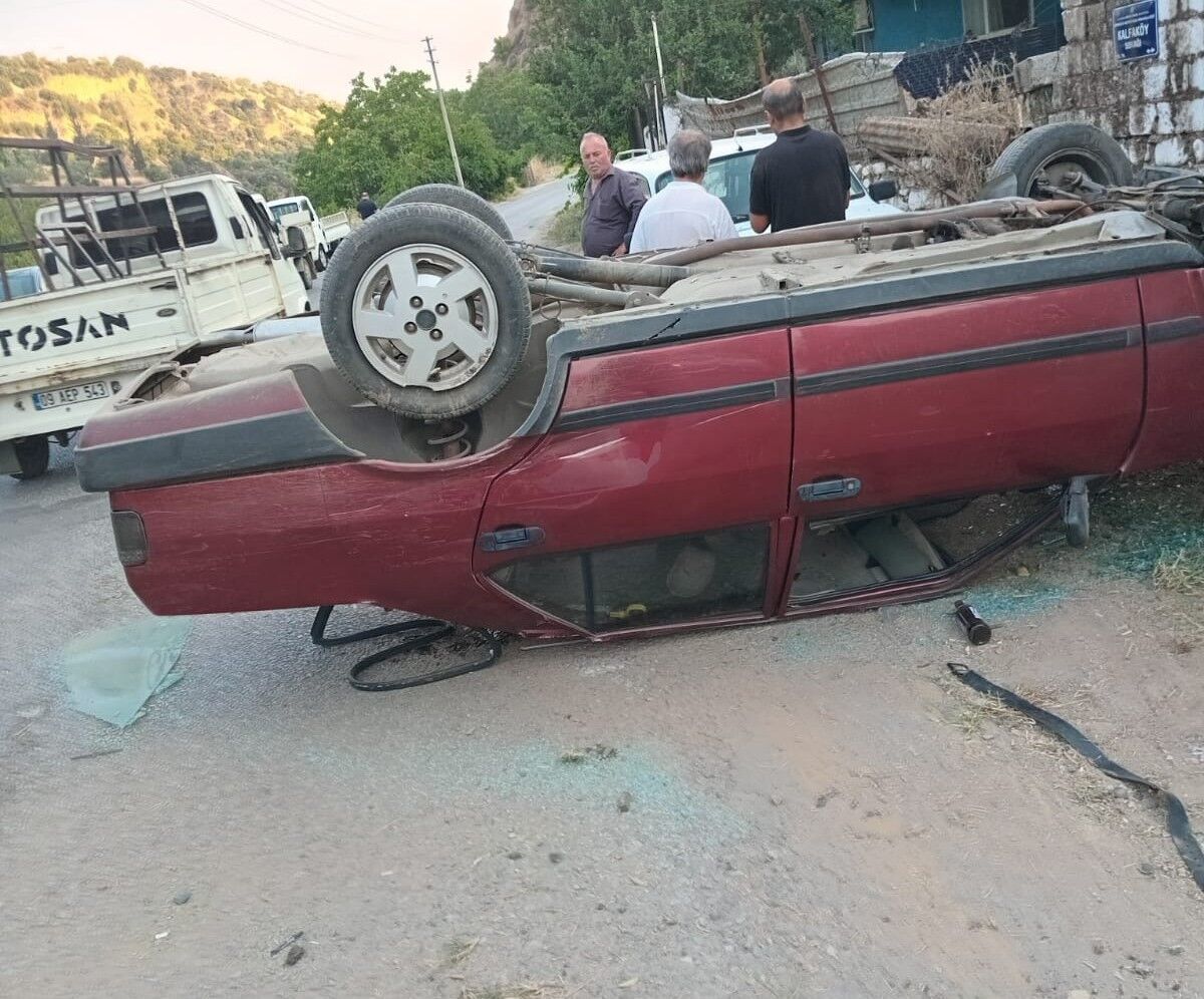 Aydın’da Ani Manevra Kaza Doğurdu Otomobil Ters Döndü (3)