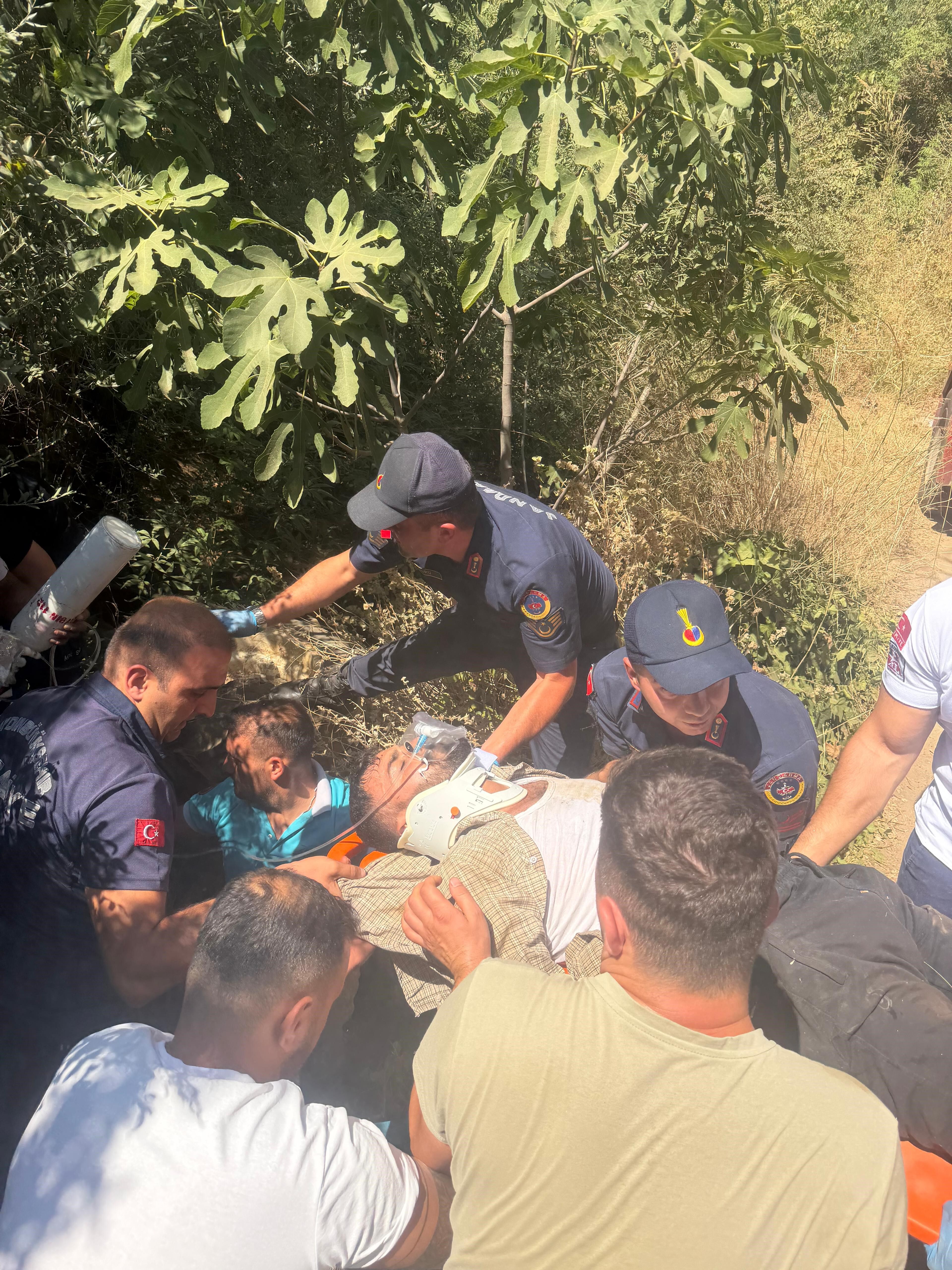 Aydın’da bir traktör kazası daha! Sürücü şarampole yuvarlandı