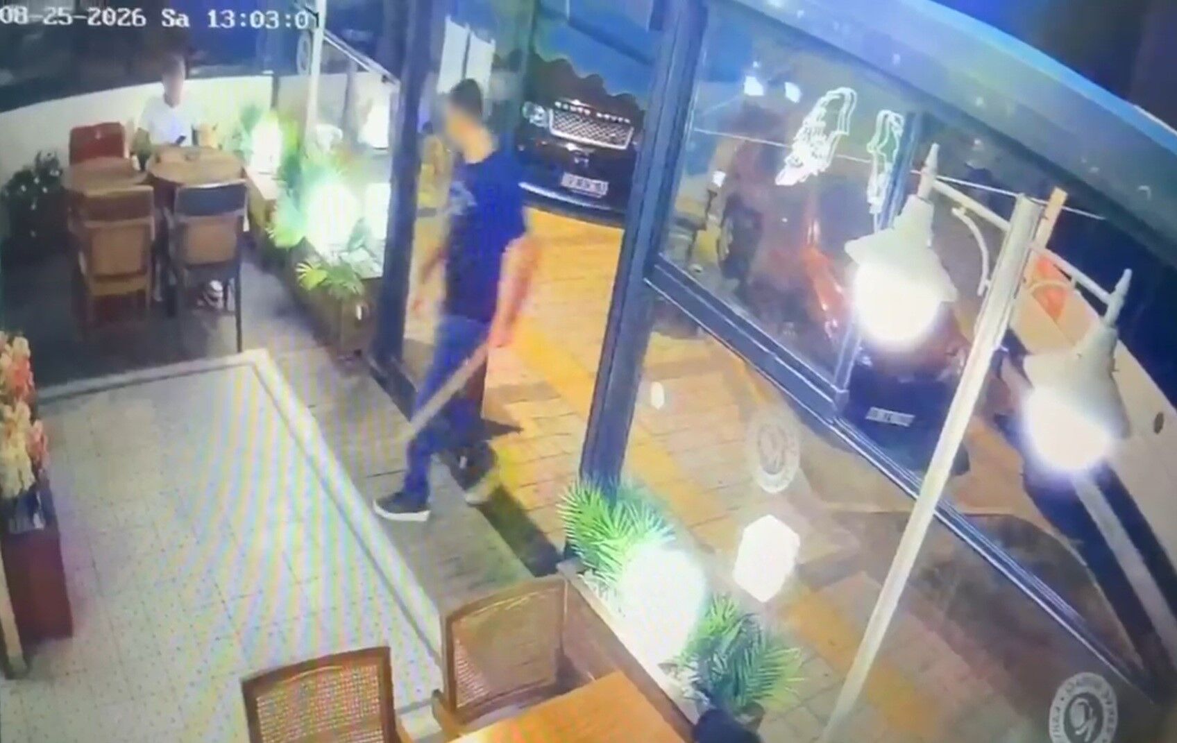 Aydın'da elinde sopayla mekanı basarak kabusu yaşattı! İşletmeciyi öldüresiye darp etti