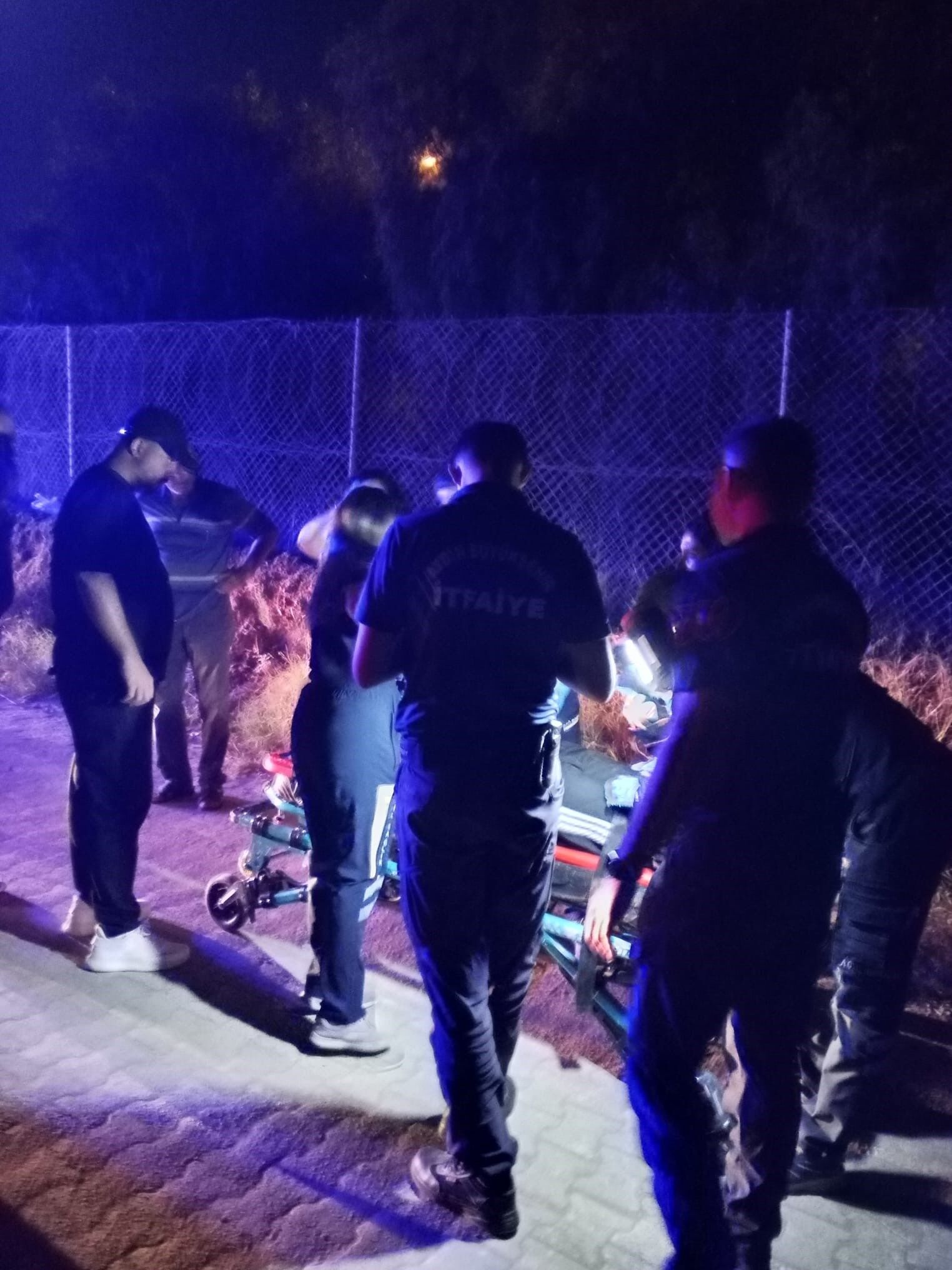 Aydın’da Kontrolden Çıkan Otomobil Devrildi! Ekipler Sıkışan Sürücü Için Seferber Oldu (4)