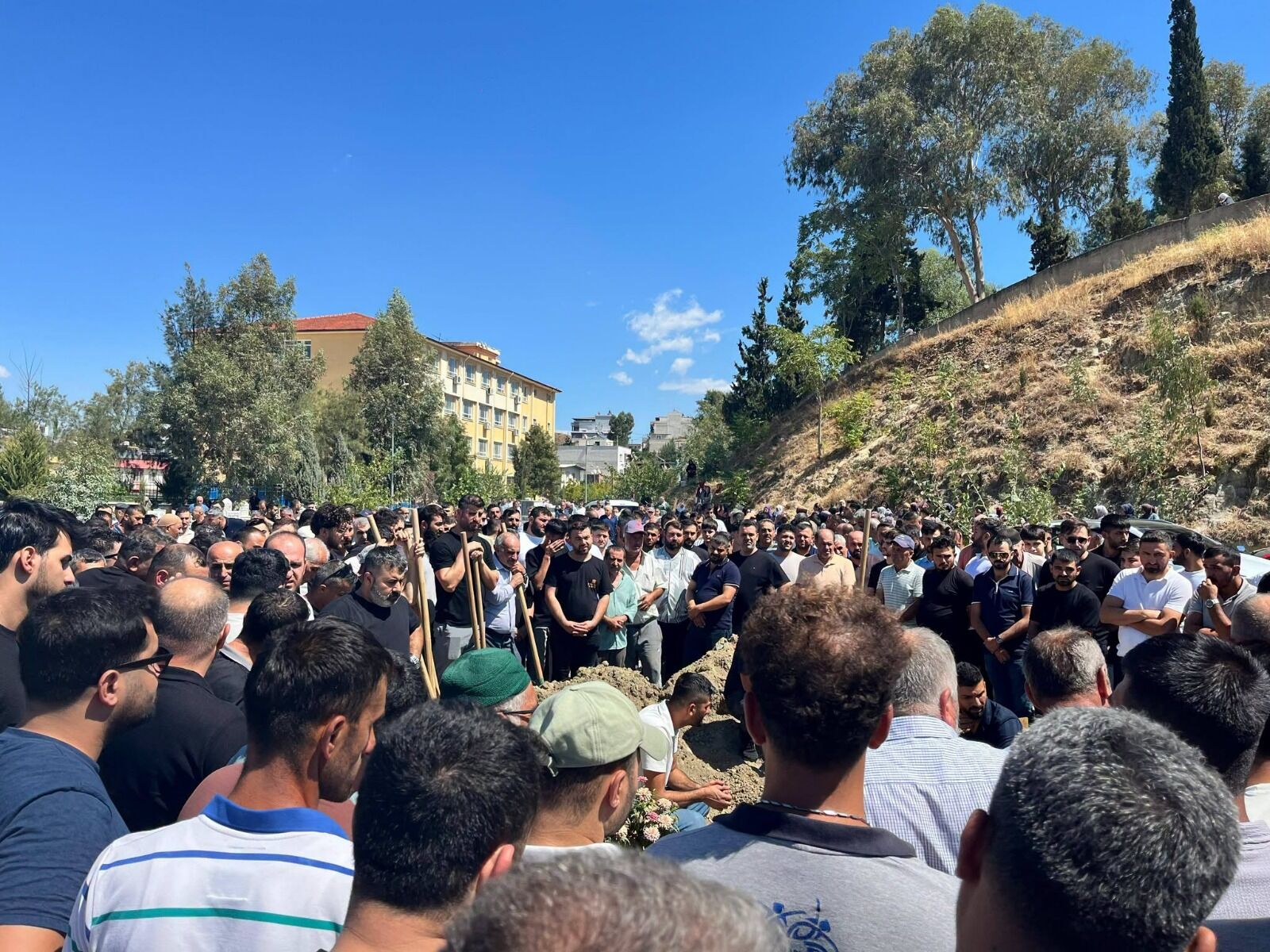 Aydın'da Sulama Kanalına Girmişti Minik Arda Gözyaşları Içinde Toprağa Verildi (1)