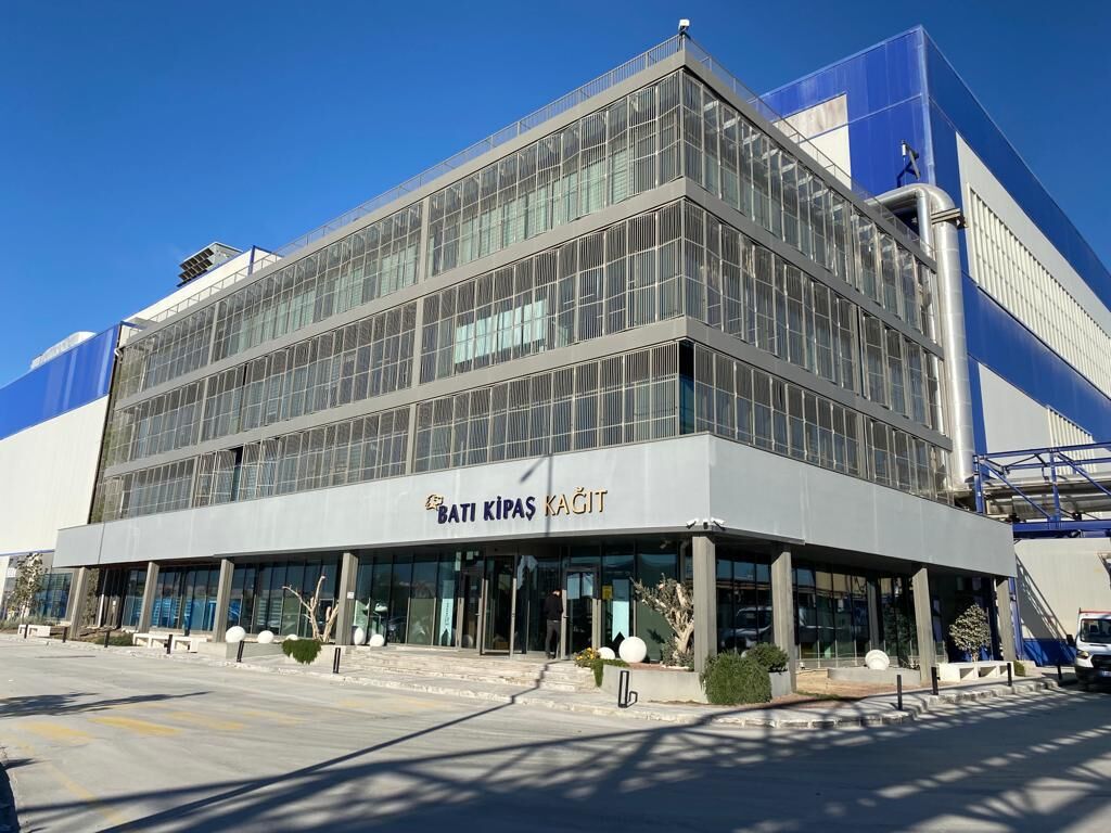 Aydın’daki dev kağıt fabrikasına milyonlarca lira ceza: Bakan Kurum faturayı kesti!