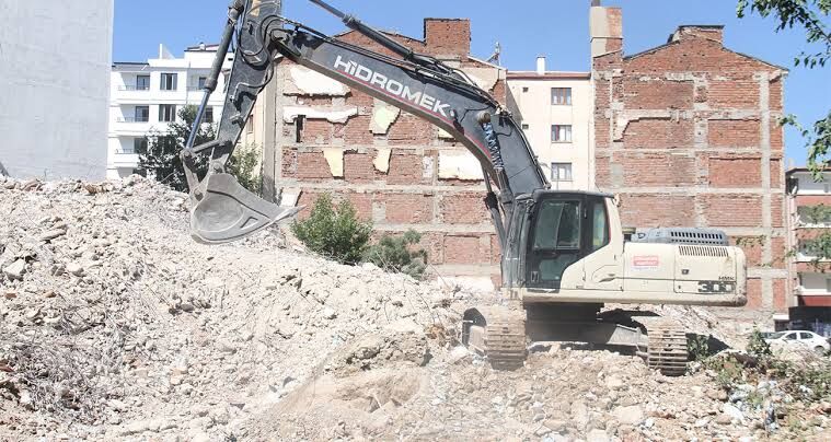 Aydın’daki o ilçede 11 bina hakkında yıkım kararı
