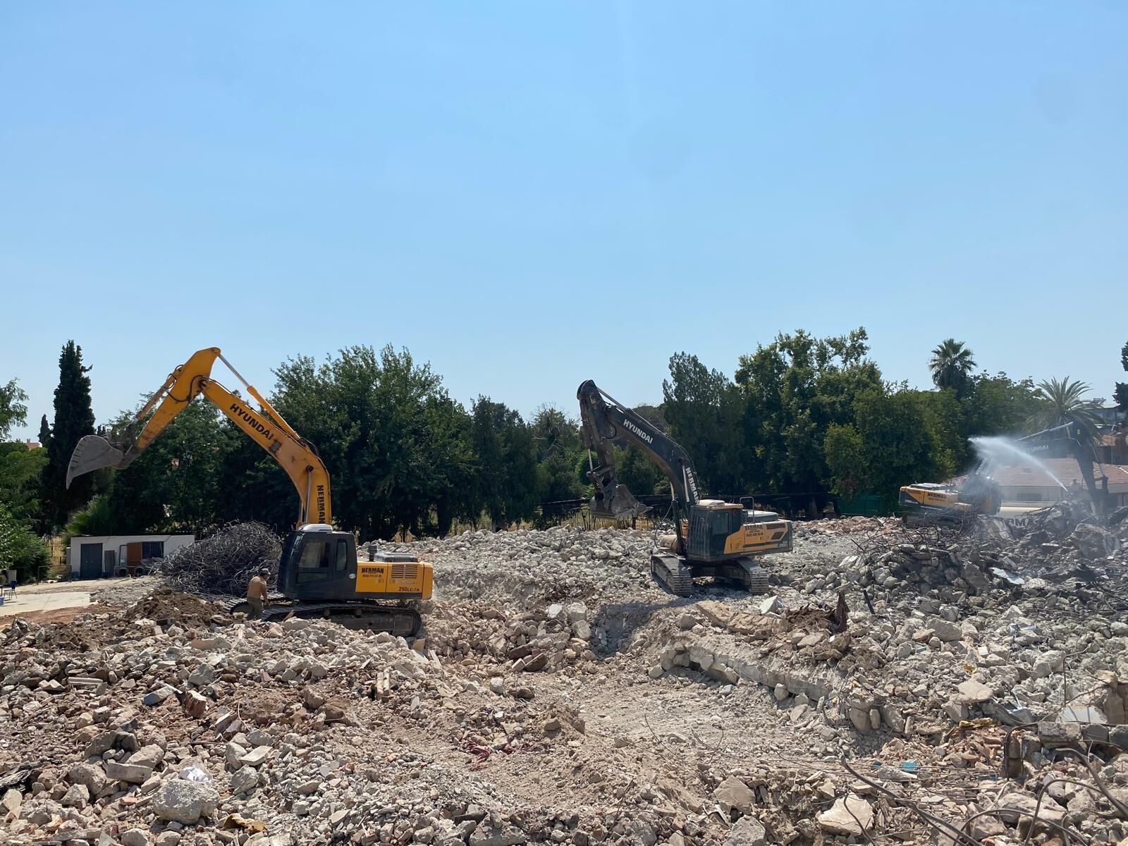 Aydın’ın 65 yıllık tarihi salonu yıkılıyor! Kent sporunda bir dönem sona eriyor