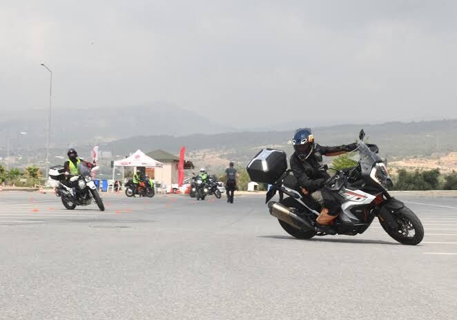 Aydın’ın Doğa Ve Kültür Rotaları Motosikletlerle Keşfedilecek Vali Varol’a ‘Route 09’ Projesinin Sunumu Yapıldı (3)