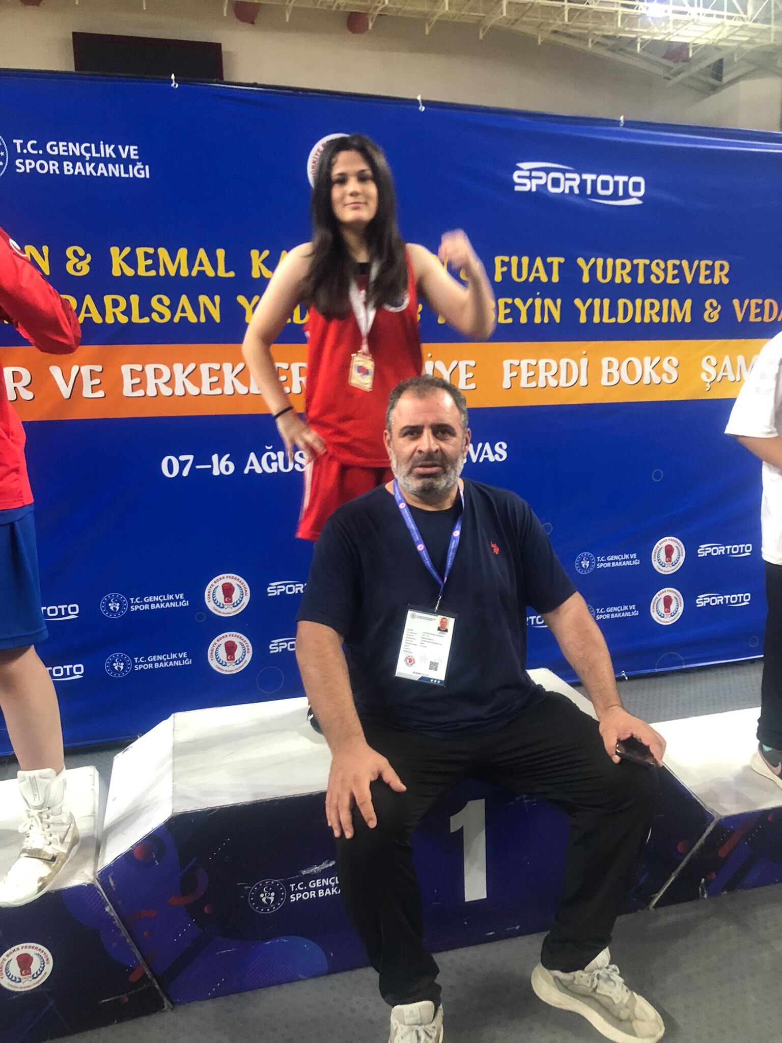 Aydinli Elanur (2)