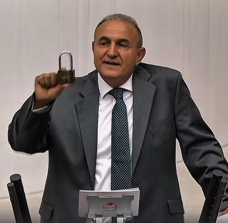 Aydınlı esnafın “kepenk kilidi” Vekilin elinde TBMM kürsüsünde