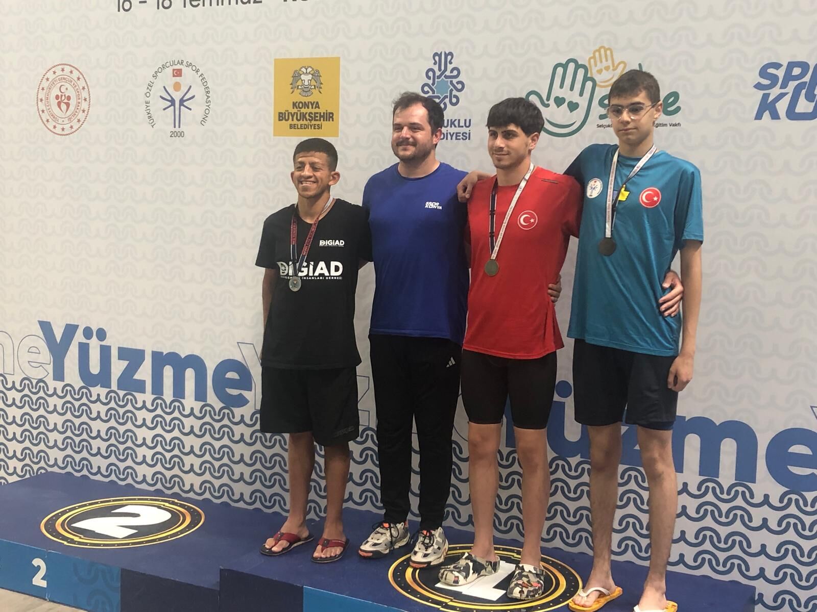 Aydınlı Özel Sporcudan Gururlandıran Başarı! Türkiye Şampiyonası'nda Atacan Rüzgarı Esti (1)