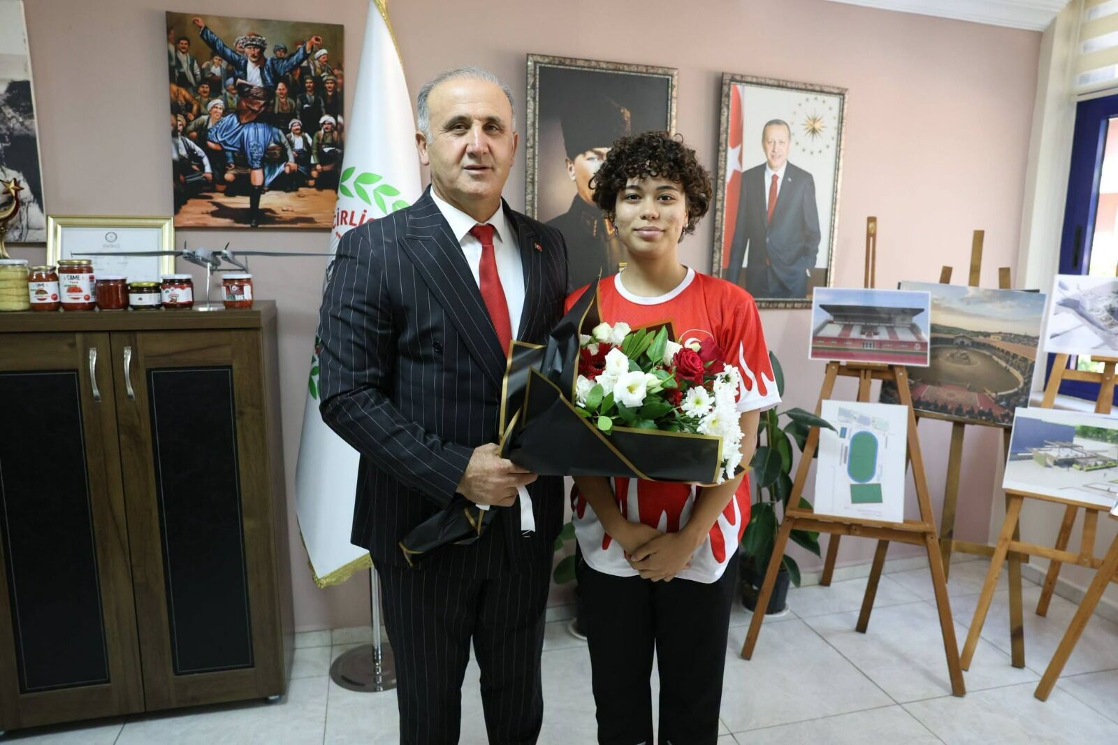 Aydınlı Sporcular Dünya Şampiyonası’nda Dereceye Girdi Başkan Kaya Makamında Ağırladı (3)