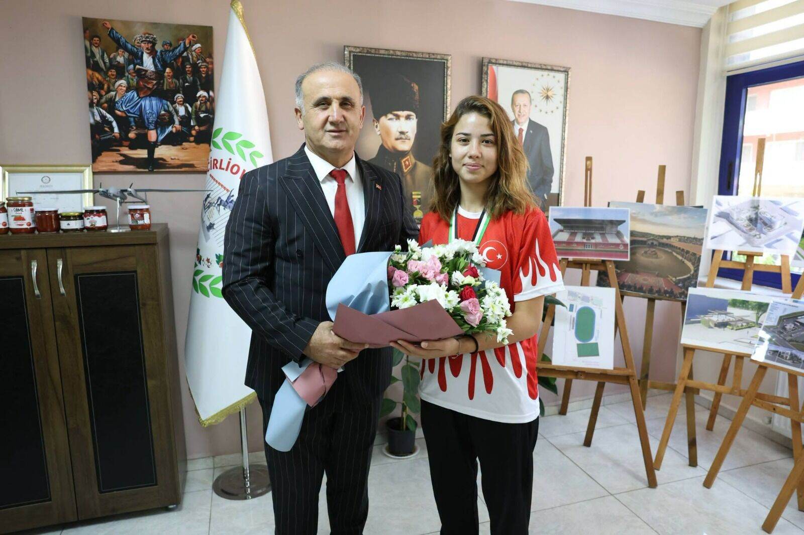 Aydınlı Sporcular Dünya Şampiyonası’nda Dereceye Girdi Başkan Kaya Makamında Ağırladı (4)