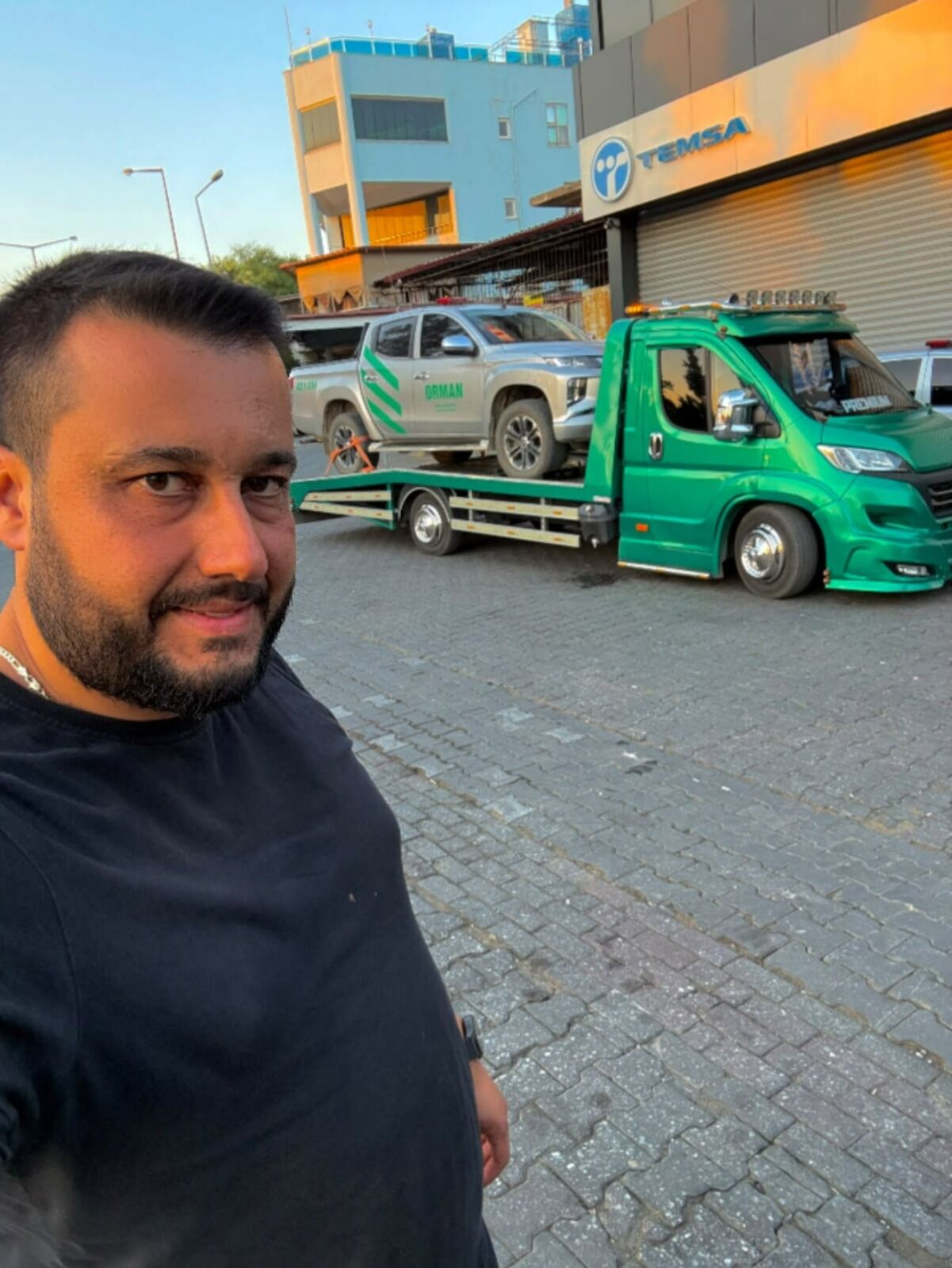 Aydınlılar Çine’deki yangında tek yürek oldu! Esnaf felakette kimseyi yolda bırakmadı
