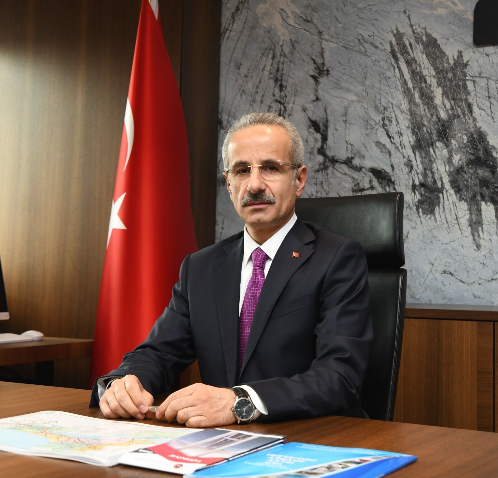 Bakan Uraloğlu Aydın’daki bitmeyen yolun akıbetini açıkladı