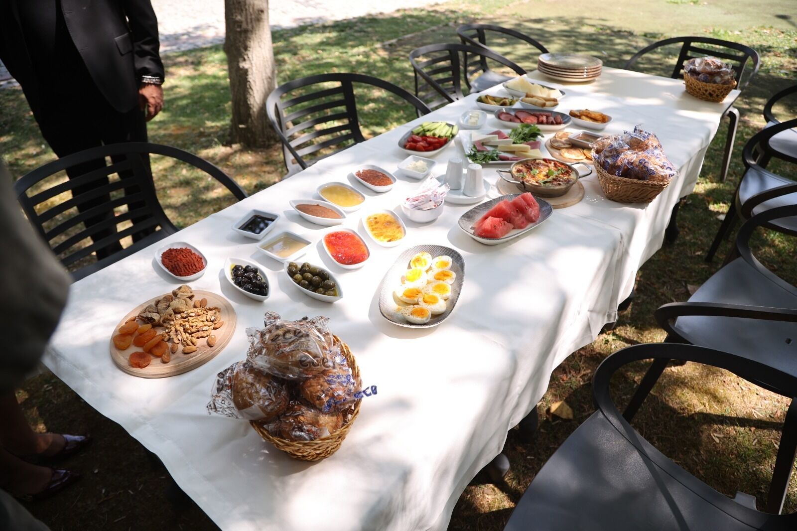 Baskan Anil Yetiskin Duyurdu Pinarbasi Kahvalti Evi Kapilari 685871 01Fa7D