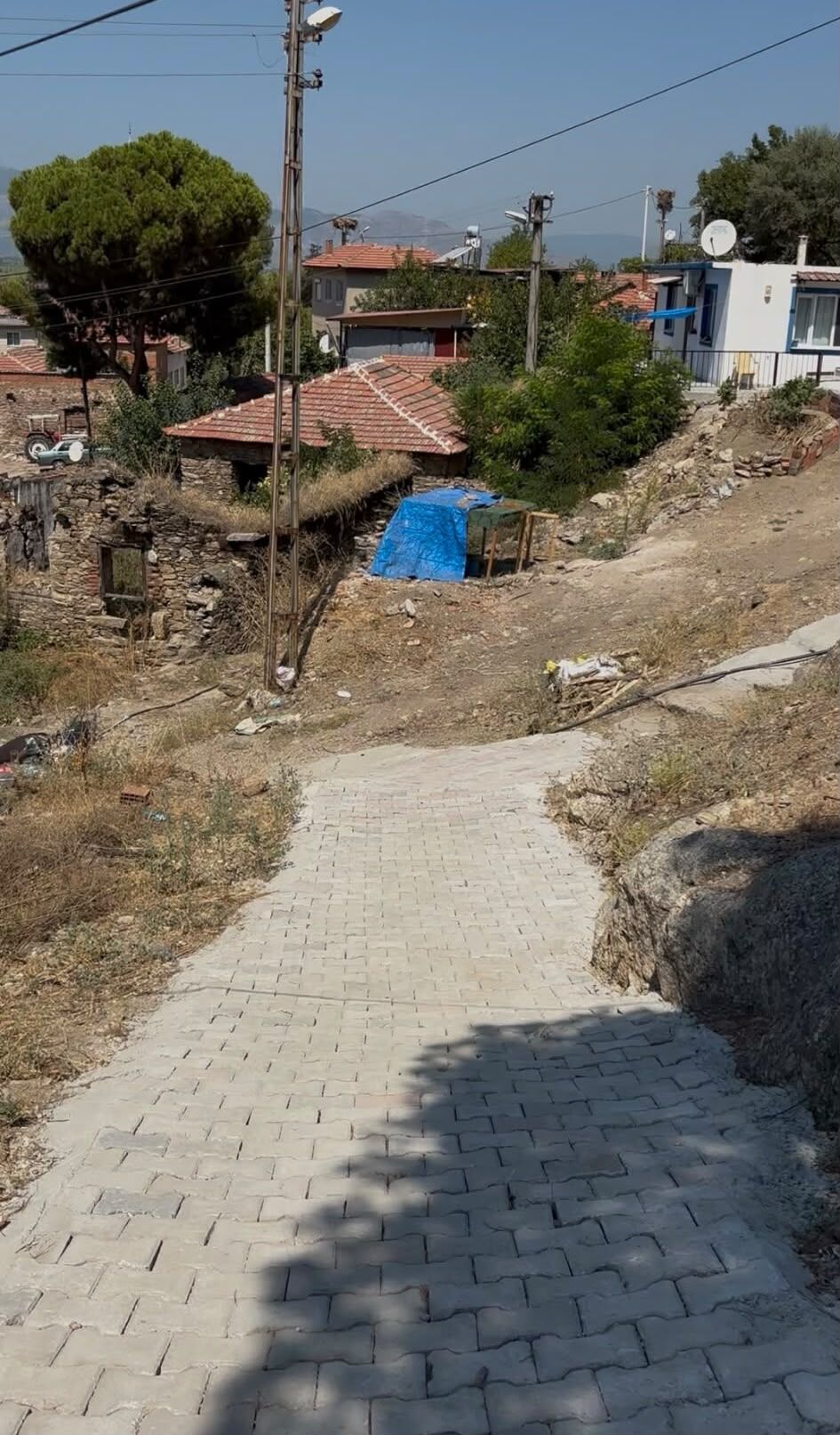Başkan Özgür Arıcı'dan Yol Sorununa Jet Çözüm Bizi Cehennemden Kurtardı (1)
