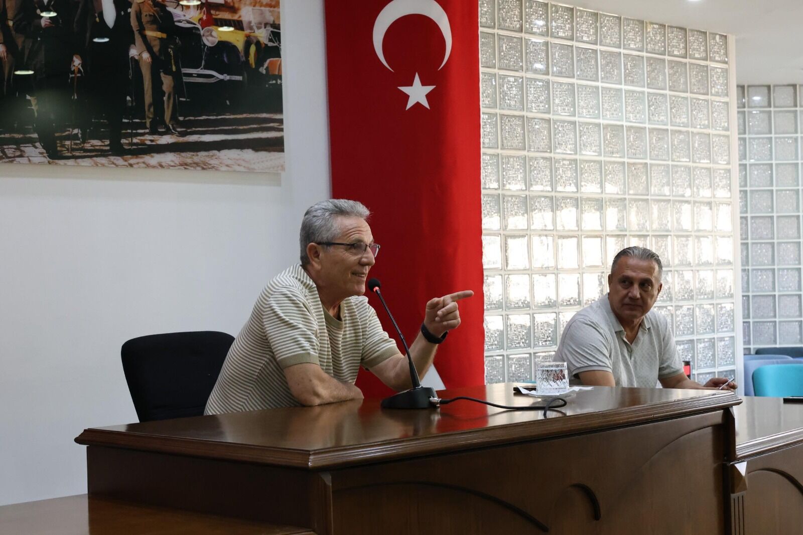 Başkan Tetik’ten istifa sonrası ilk toplantı: Müdürlerle bir araya geldi