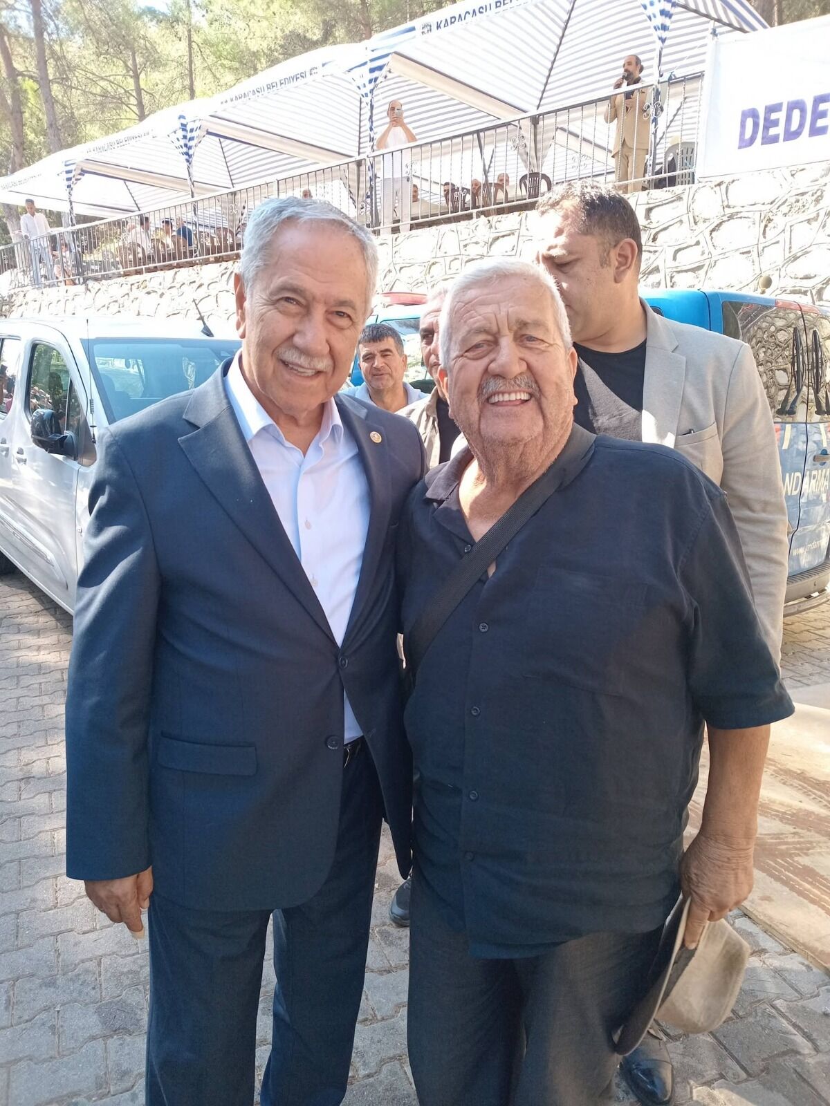 Bülent Arınç Aydın’daki 7 asırlık hayra katıldı