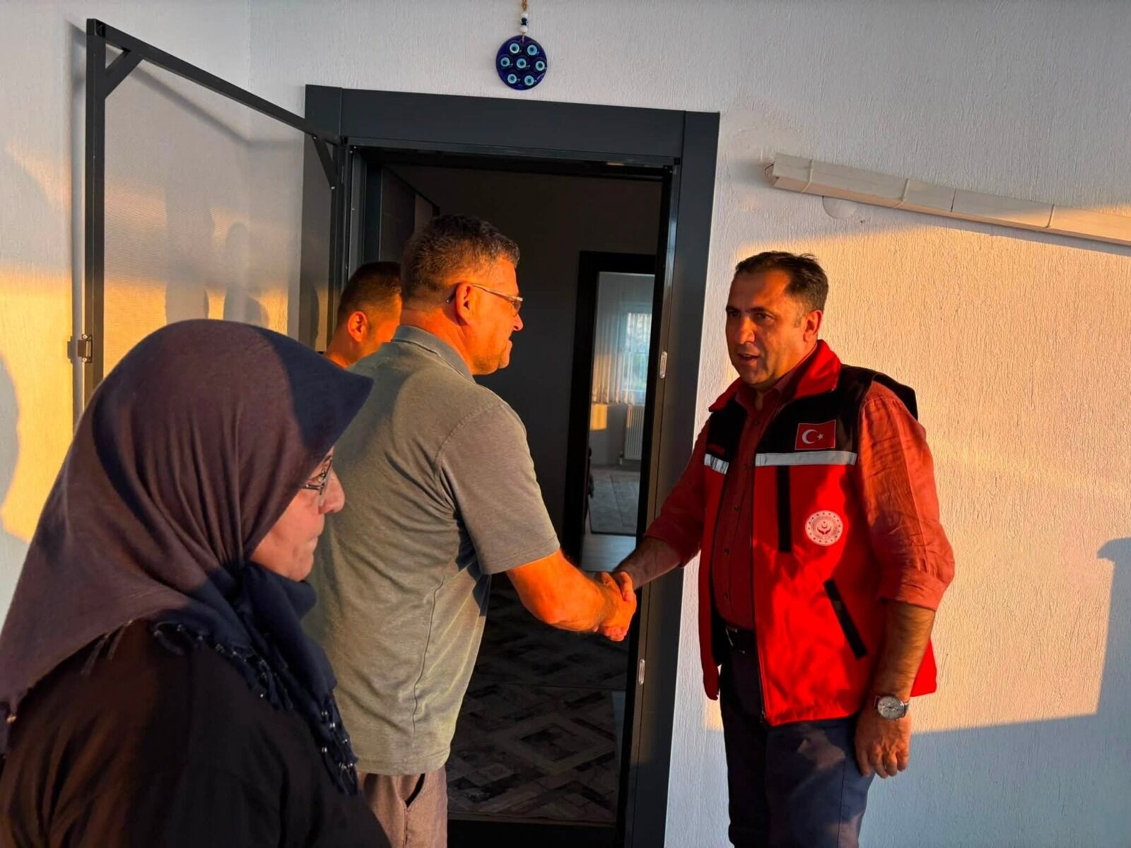 Çine’deki Yangın Mağduru Şehit Ailesine Ziyaret İhtiyaç Ve Talepleri Yerinde Değerlendirildi (8)