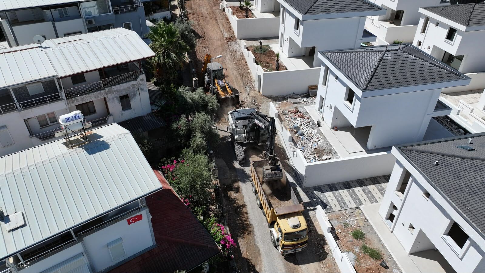 Didim Akbük’te Ulaşım Ağı Genişliyor (2)