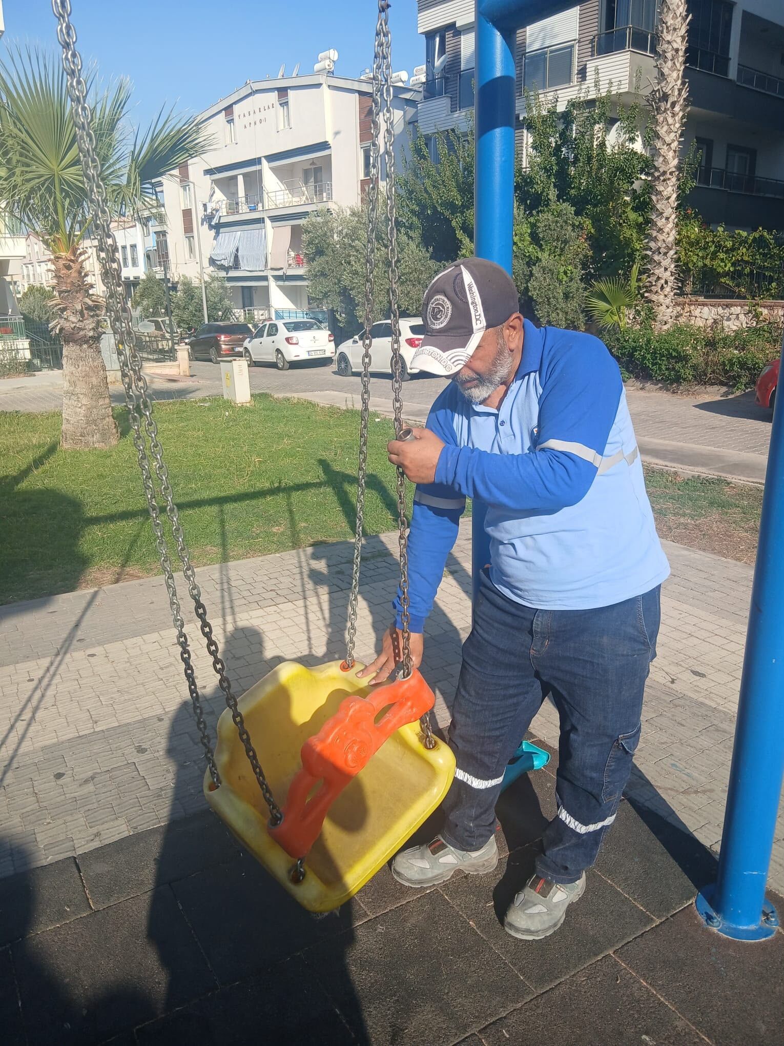 Didim Belediyesinden Parklarda Yenileme Calismasi 683581 71104E