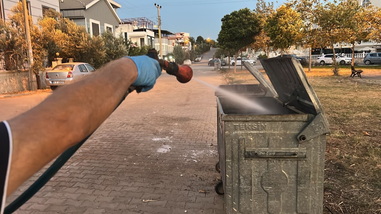 Didim’de Sinek Ve Haşerelere Karşı Ilaçlama (1)