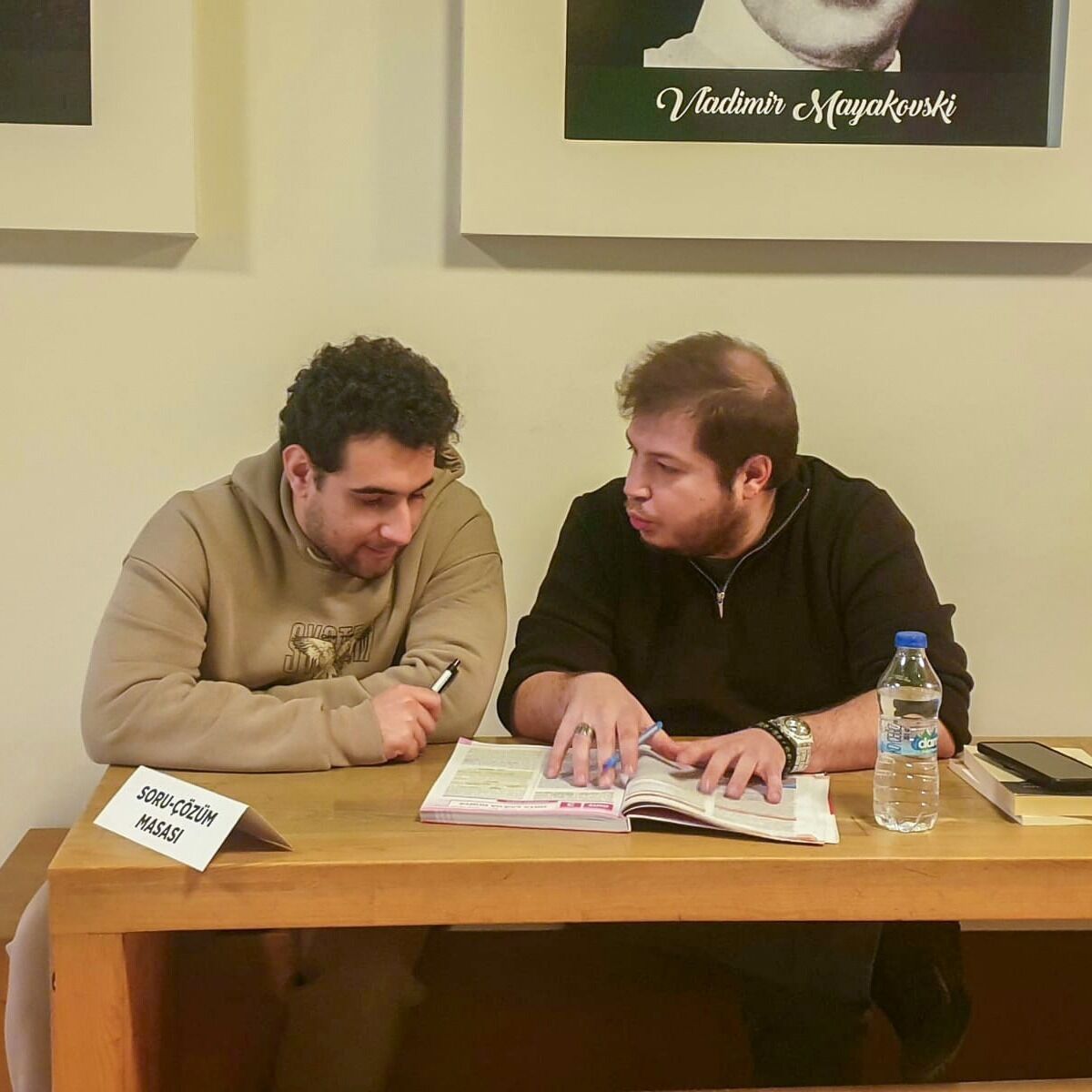 Efeler Belediyesi’nden öğrencilere eğitim desteği