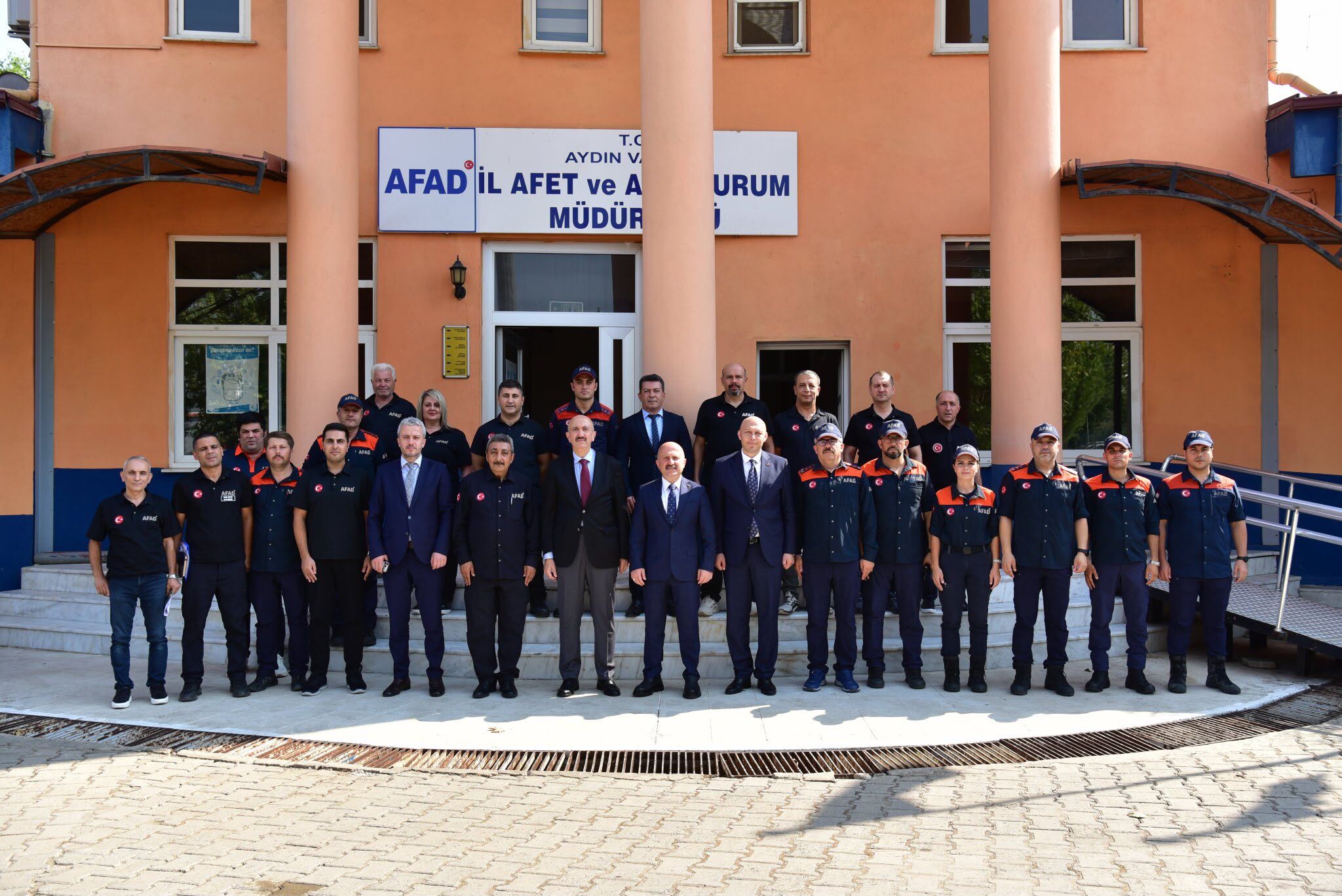 İçişleri Bakan Yardımcısı Cangir, Aydın’da incelemelerde bulundu