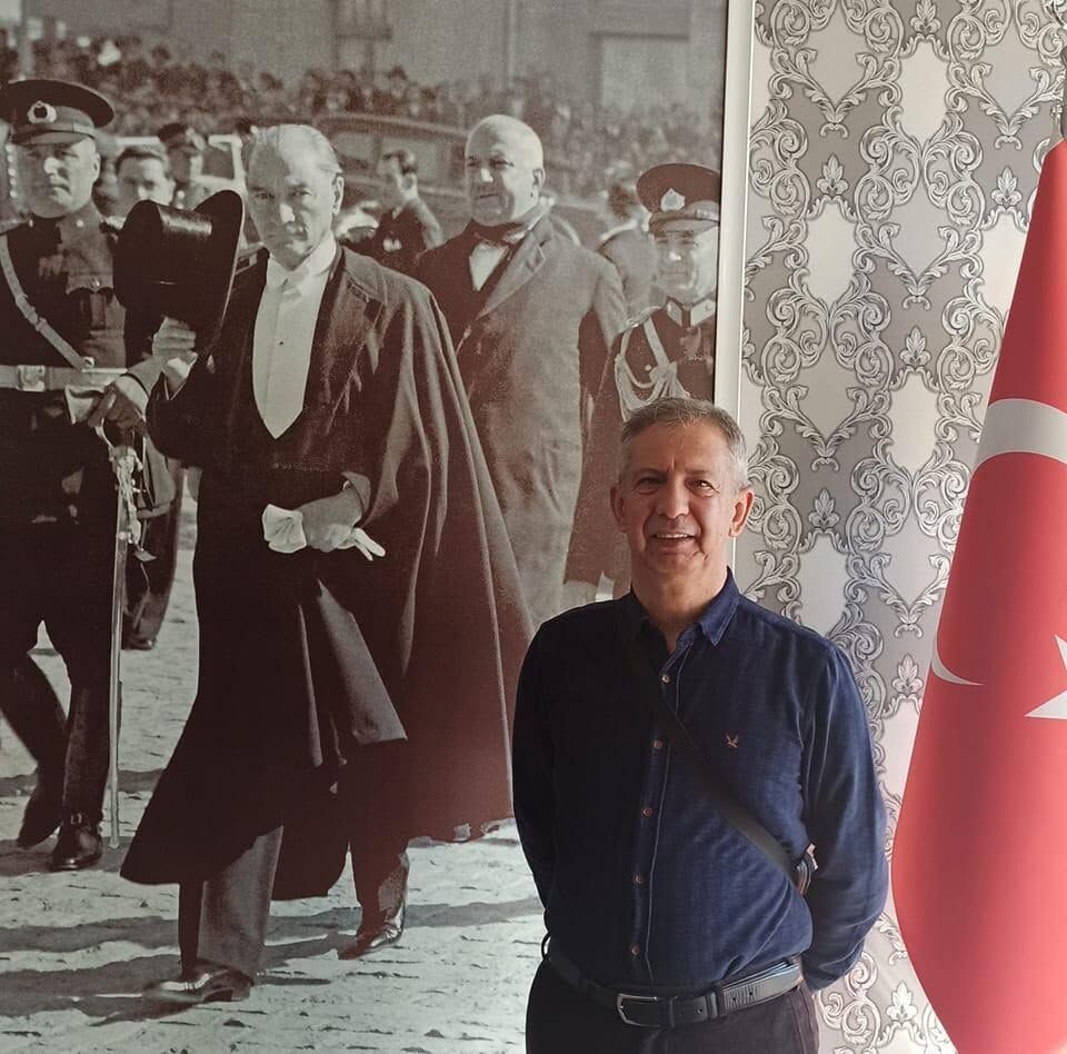 İYİ Partili Erhan Algan’dan Karakaş’a zehir zemberek sözler “İthaller istediği çöplüğe gitsin”