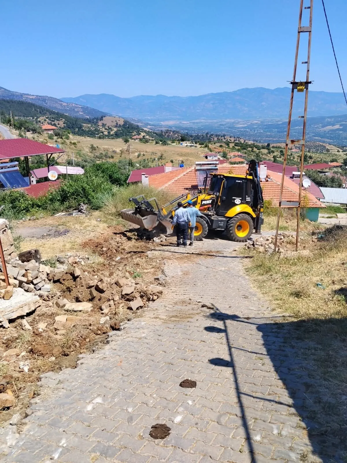 Karacasu Belediyesi Kirsal Mahallelerde Hizmet Atagini Surdu 673943 Cef061
