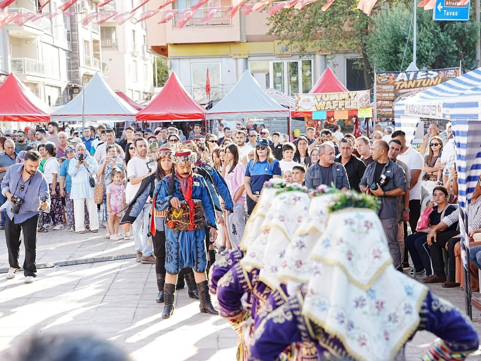 Karacasu’da 3 Günlük Festivalde Görkemli Açılış! 37. Afrodisias Festivali Kapılarını Açtı (7)