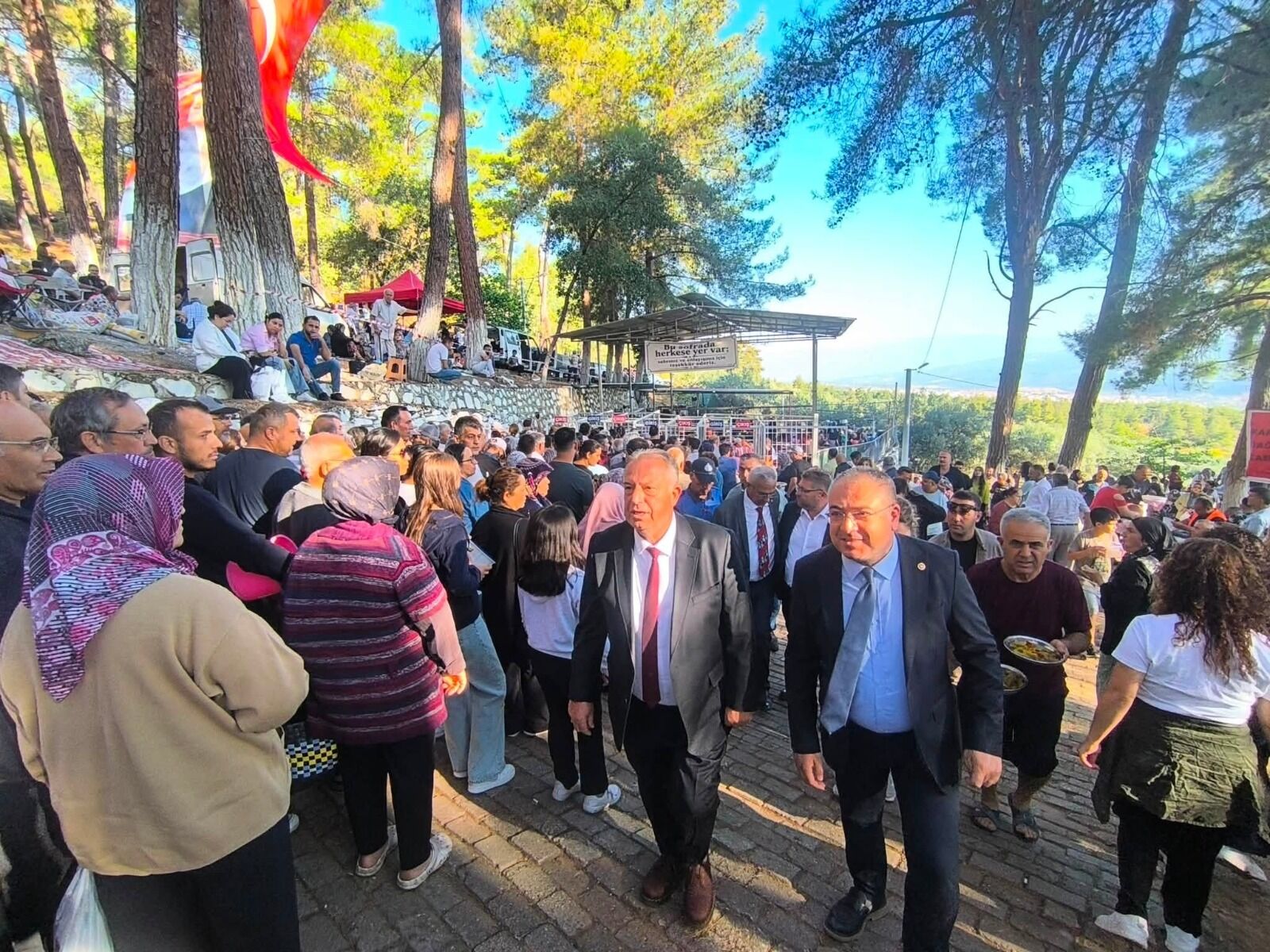 Karacasu’da 7 asırlık gelenek yaşatılıyor Kazanlar kaynadı, keşkekler dövüldü