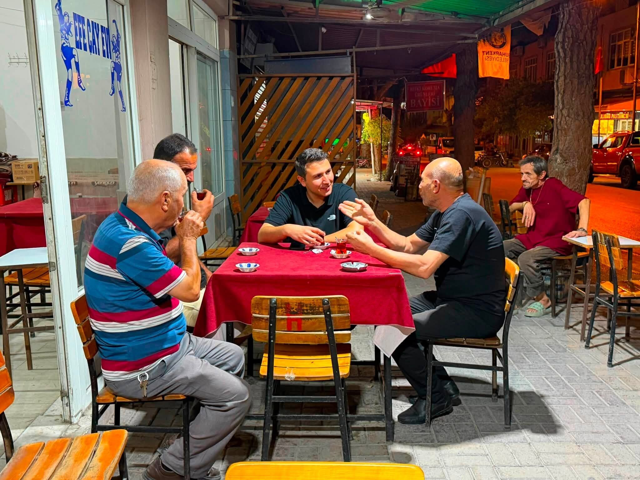 Kaymakam Haydaroğlu ayağının tozuyla sahaya indi