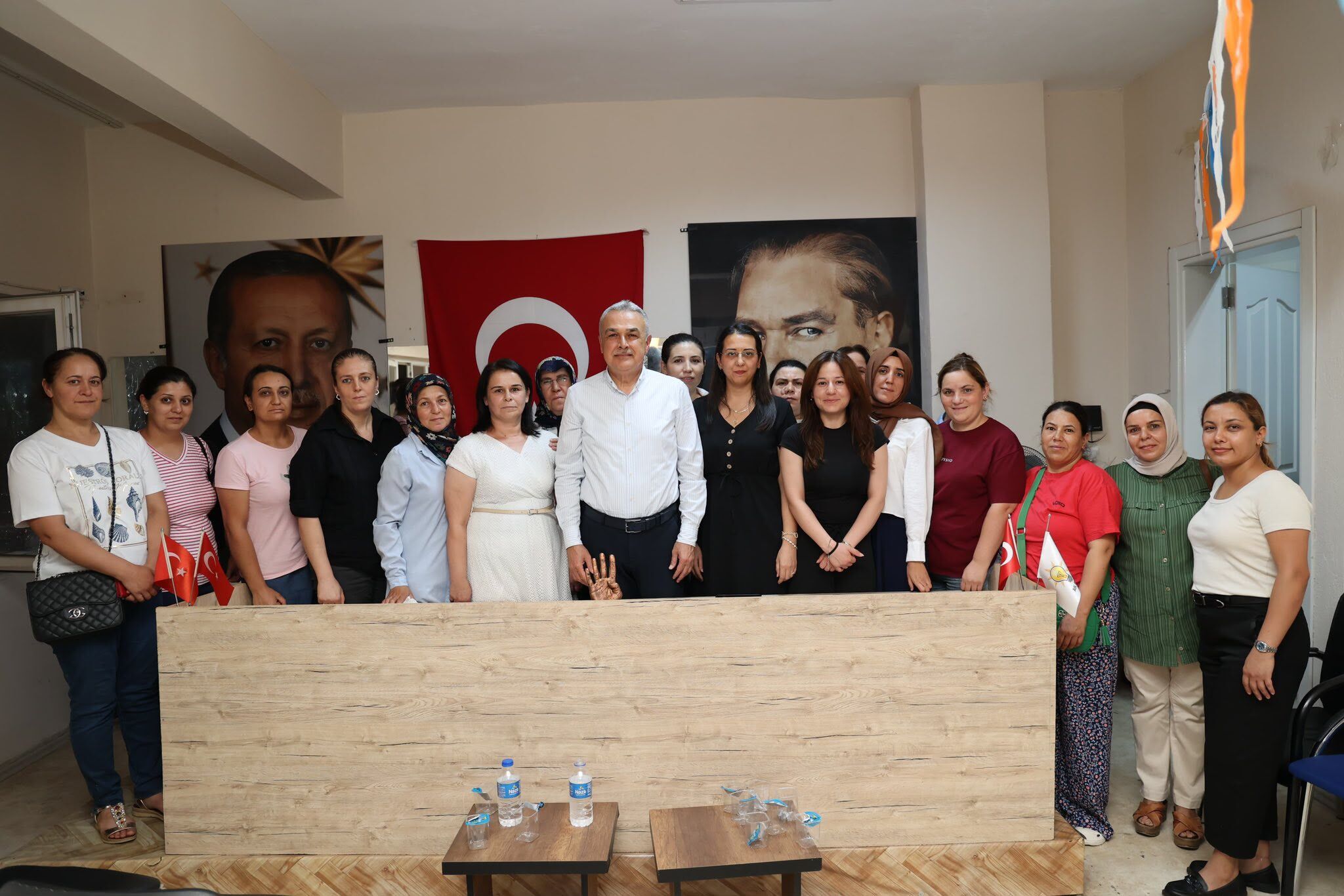Koçarlı’da Ak Parti Teşkilatı Bir Araya Geldi (2)