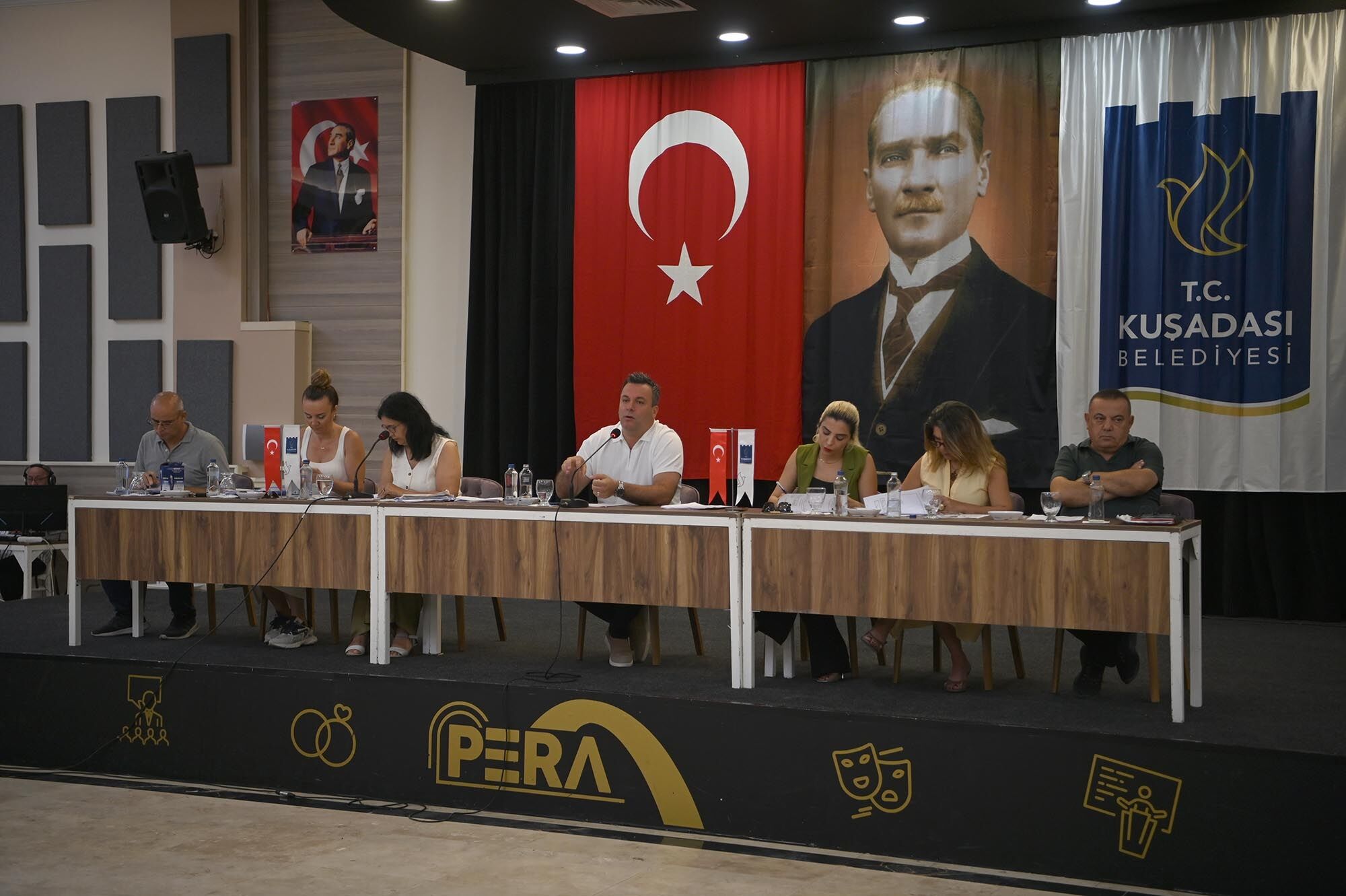 Kuşadası Belediye Meclisi'nde önemli kararlar alındı