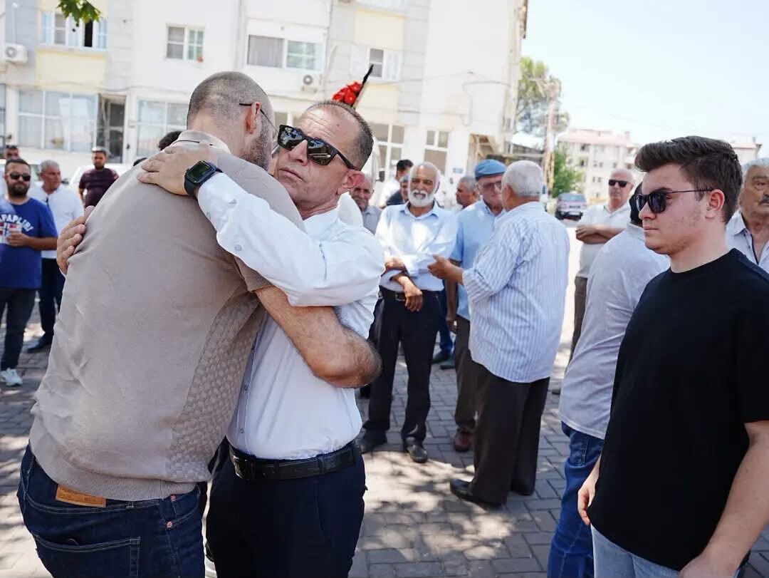 Kuyucak’ta hüzünlü veda! Başkan Doğanca’nın annesi son yolculuğuna uğurlandı