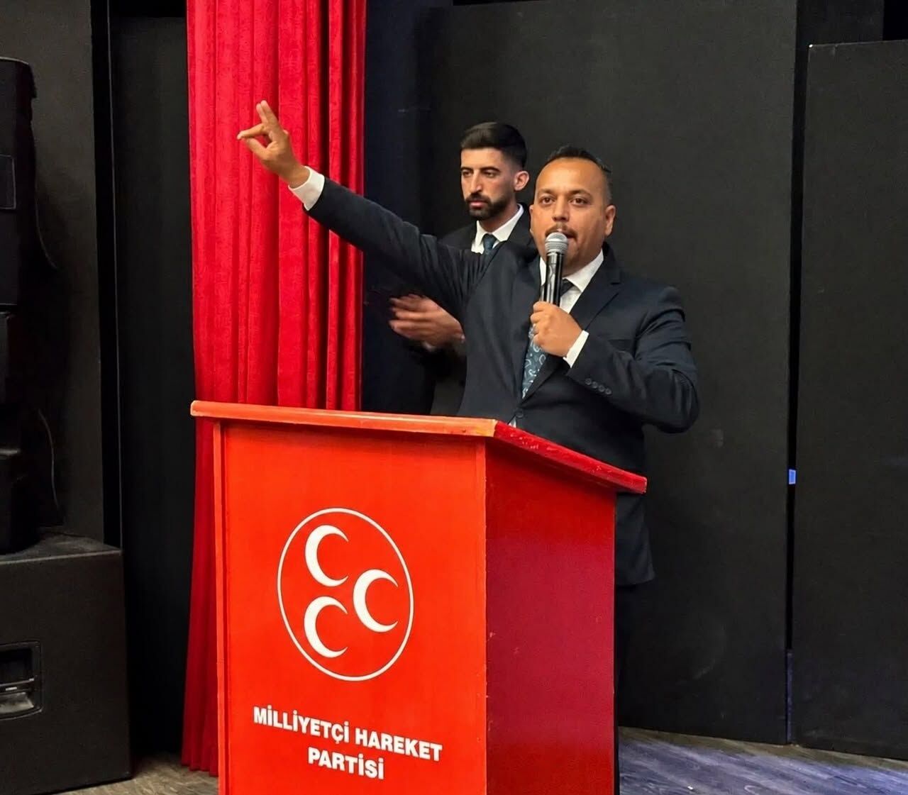 MHP Efeler’de mazbata sonrası kadro şekillendi 