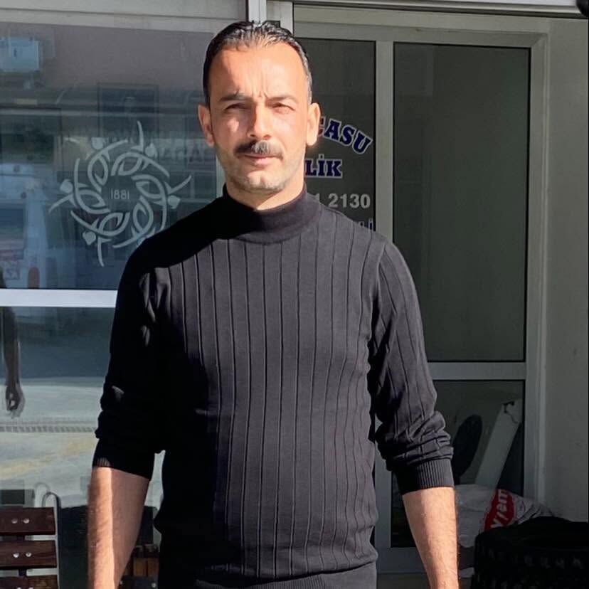 MHP'li eski başkandan dikkat çeken paylaşım: "Aynı kişiye 5. kez peşkeş çekiliyor"