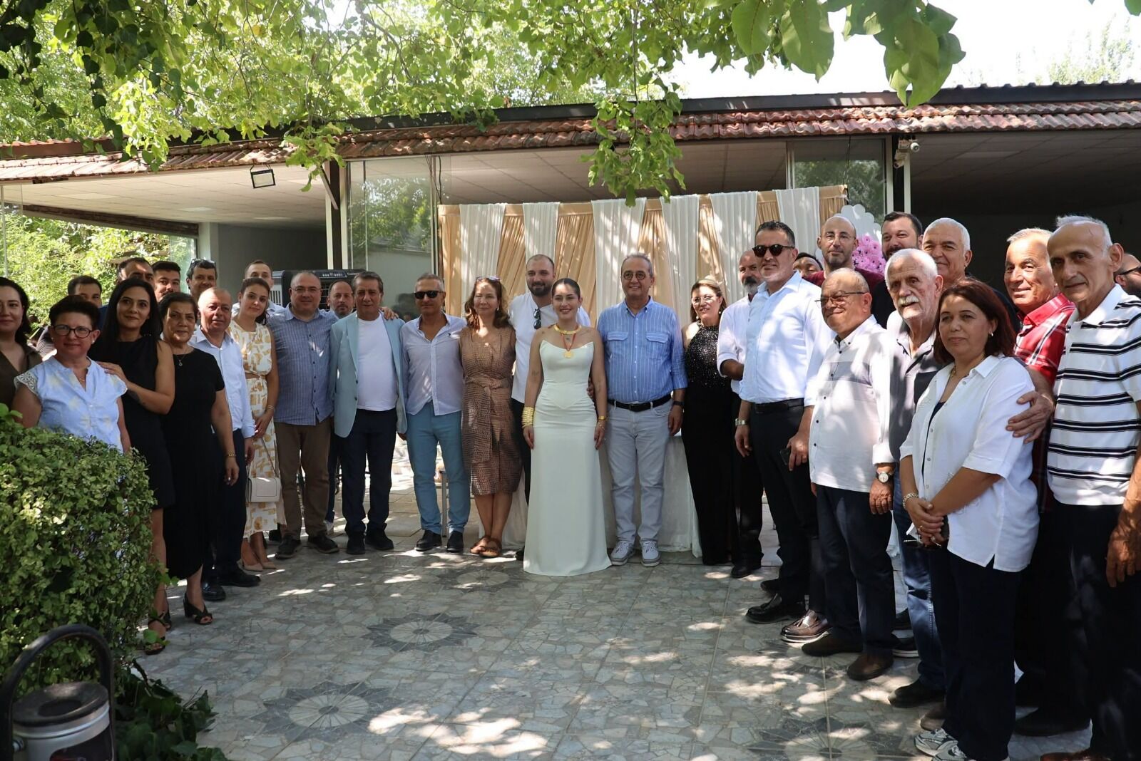 Tezcan Ve Karakoz Meclis Üyesini Mutlu Gününde Yalnız Bırakmadı (1)