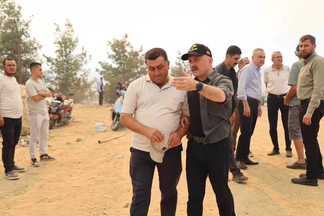 Vali Varol Çine'de Afetzedelerin Yanında Devlet Tüm Imkanlarıyla Sahada (2)
