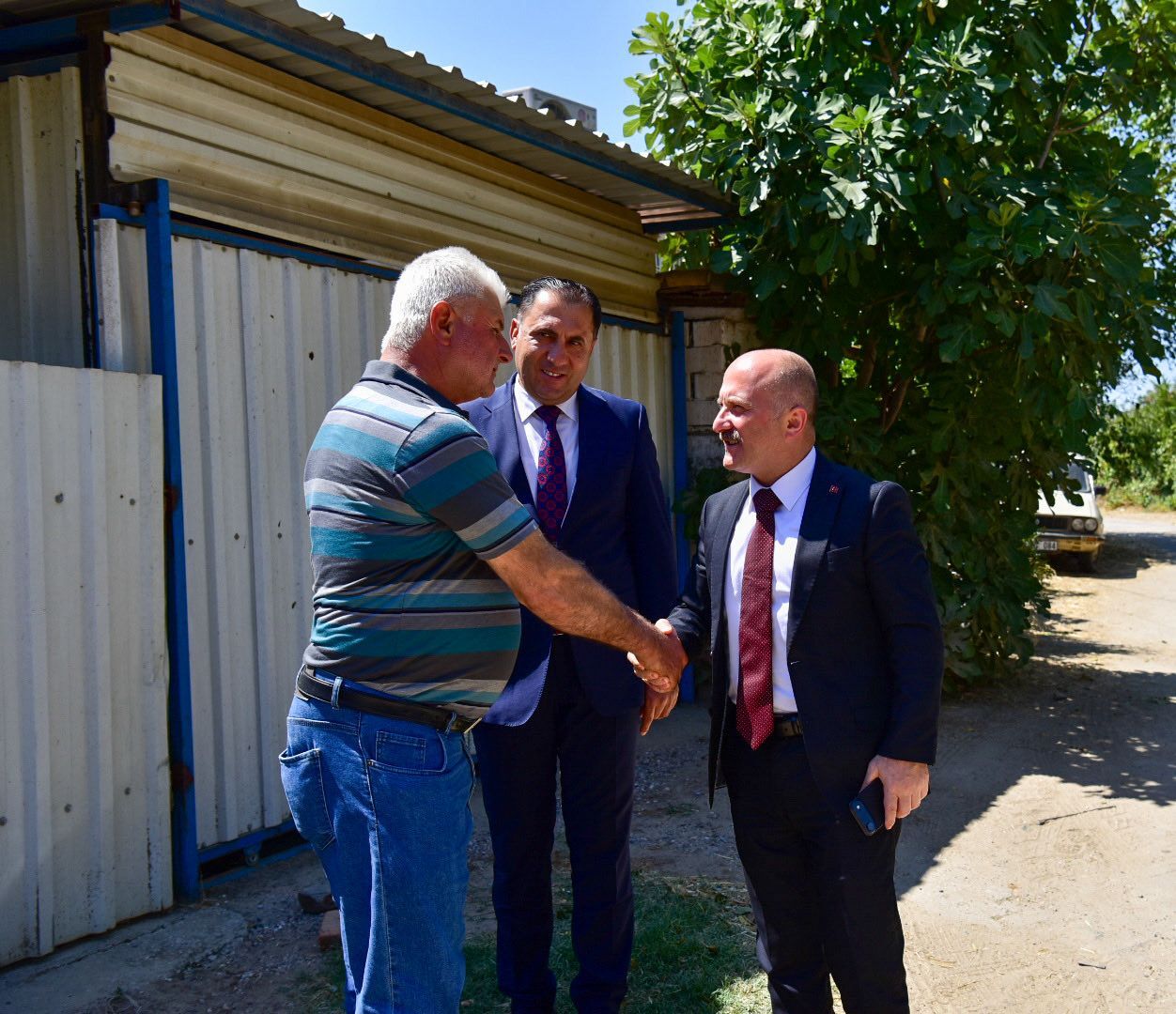 Vali Varol’dan Kore Gazisi Çetinkaya’nın ailesine taziye ziyareti