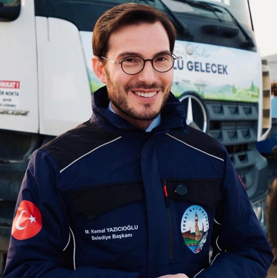 Vali Yazıcıoğlu’nun Oğlu Aydın'a Gelecek Aydınlıları Belediye Başkanı Olduğu Tokat'a Davet Etti (2)