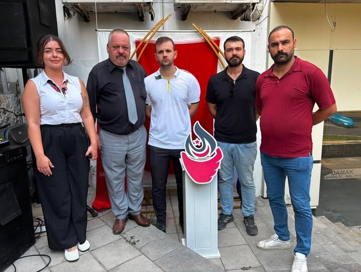 Zafer Partisi Kuşadası’nın Olağan Kongresi Tamamlandı Başkan İdiz Güven Tazeledi (4)
