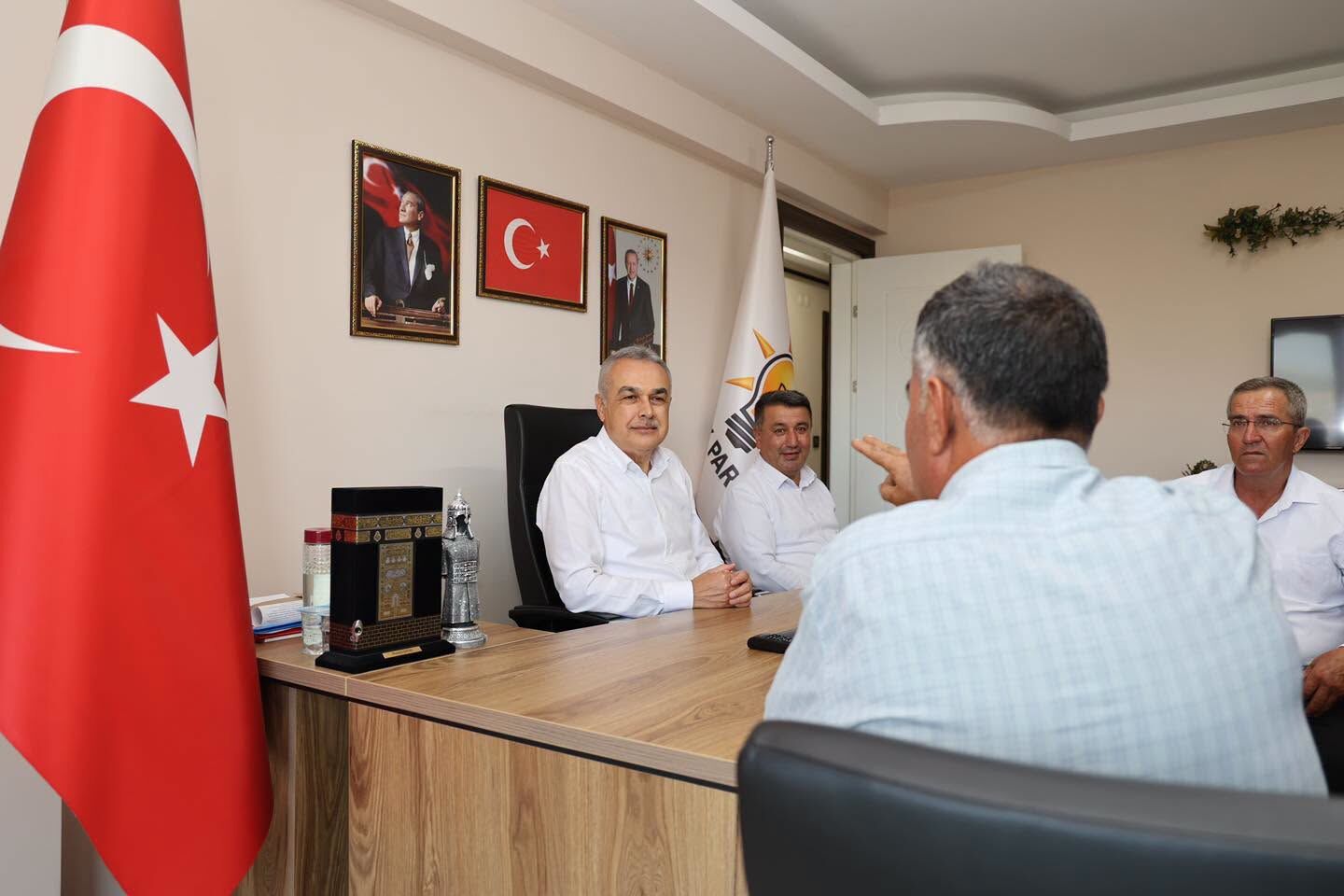 Ak Partili Savaş Çine’nin Muhtarlarıyla Buluştu (1)