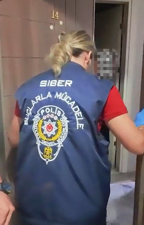 Aydın Merkezli 7 Ilde Operasyon! 11 Milyarlık Para Akışı Tespit Edildi (2)