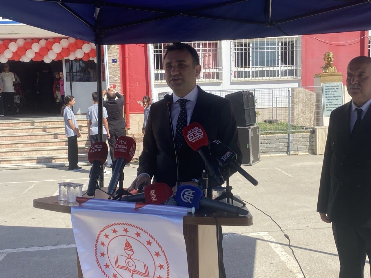 Aydın’da 2026-2027 eğitim öğretim yılı coşkuyla karşılandı: İlk ders zili çalındı